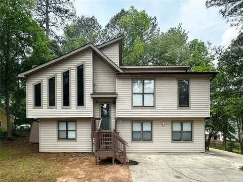 202 Omega Dr, Lawrenceville, GA 30044
