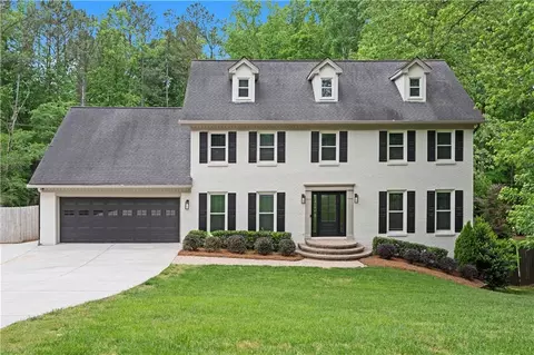3928 Allenhurst Dr, Peachtree Corners, GA 30092