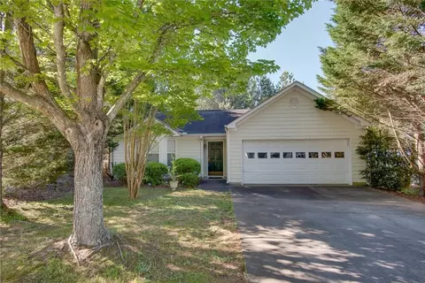 2558 Candlewood Way, Lawrenceville, GA 30044