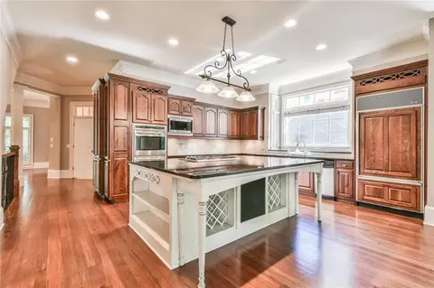 Kitchen - 2433 Thurleston Ln, Duluth, GA 30097 photo 4 of 8