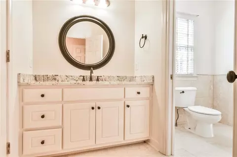Bath - 2433 Thurleston Ln, Duluth, GA 30097 photo 8 of 8