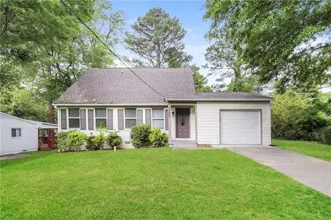 5485 Deerfield Trl, Atlanta, GA 30349