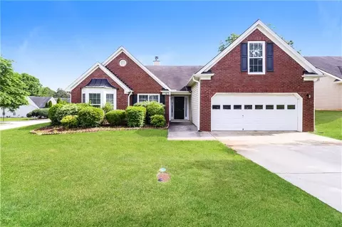 6031 Hillvale Trl, Lithonia, GA 30058