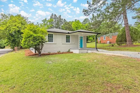 445 Lilly Ave, Macon, GA 31204