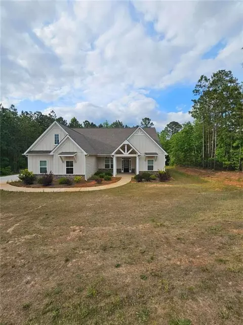 105 Abbott Cv, Barnesville, GA 30204