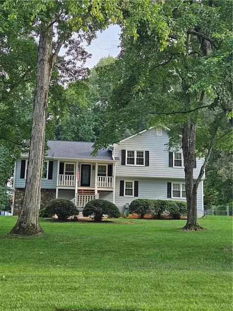 5088 Vixen Ct NW, Acworth, GA 30101
