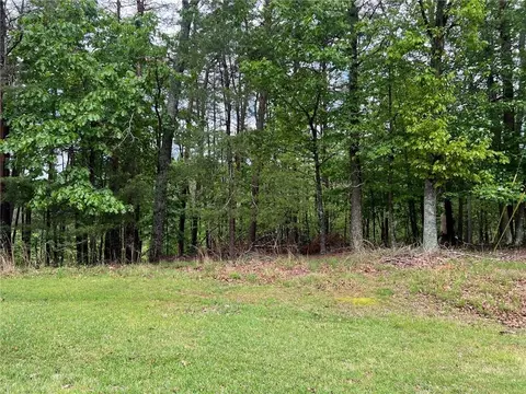 132 Corner Oak Ct, Waleska, GA 30183