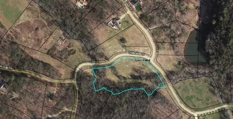 119 Chestatee Dr, Cleveland, GA 30528
