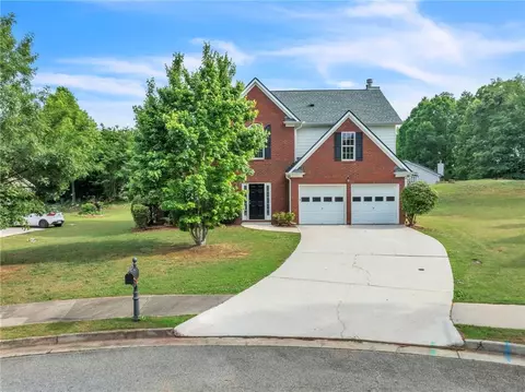 605 Running Brook Ct, Mcdonough, GA 30252