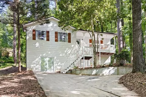 405 Gray Fox Ct, Woodstock, GA 30188