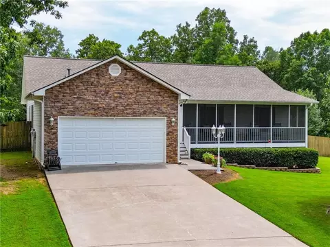 42 Woodhaven Ct SW, Cartersville, GA 30120