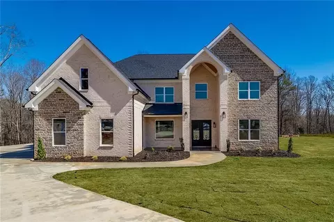 1814 Daffodil Ct, Hoschton, GA 30548