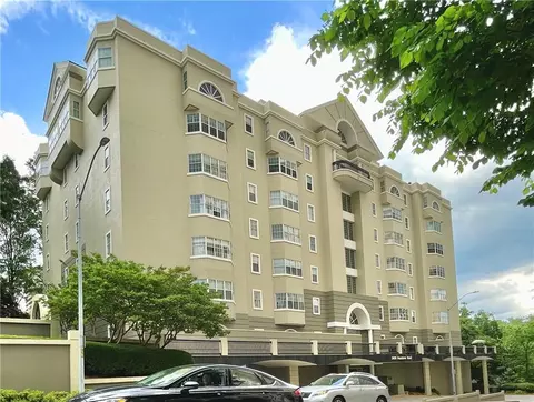 2499 Peachtree Rd NE #303, Atlanta, GA 30305