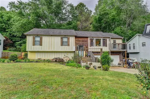 2413 Broward Dr NE, Marietta, GA 30066