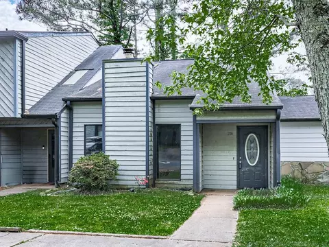 246 Toweridge Dr SW, Marietta, GA 30064