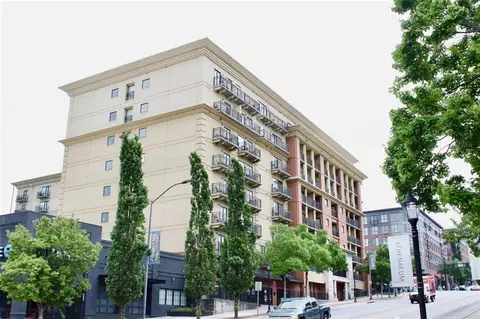 250 W Broad St #506, Athens, GA 30601