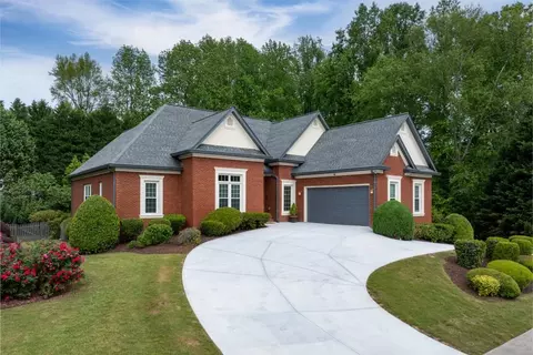132 Tara Blvd, Loganville, GA 30052