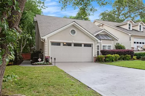 2386 Oakwood Way SE, Smyrna, GA 30080