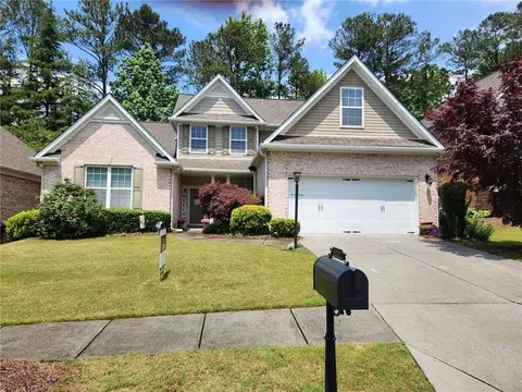 2717 Apple Orchard Trl, Snellville, GA 30078