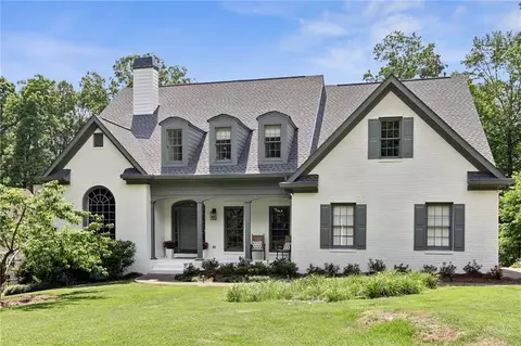 2863 Clary Hill Dr NE, Roswell, GA 30075