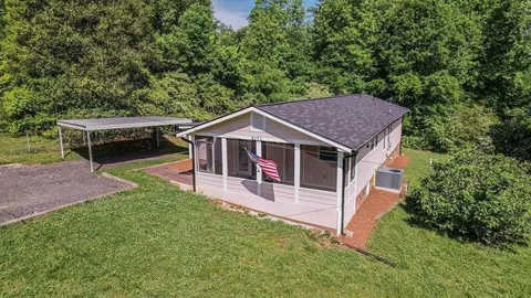 6171 Ridge Rd, Hiram, GA 30141