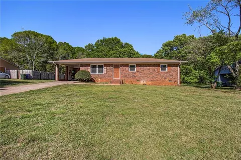 1229 Fairview Dr, Monroe, GA 30656