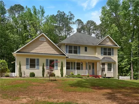 145 Firethorn Ln, Fayetteville, GA 30215