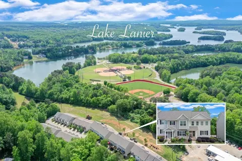 1471 Bluff Valley Cir, Gainesville, GA 30504
