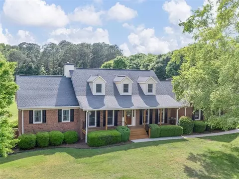 60 Melody Dr, Covington, GA 30014