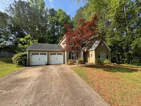 1821 River Rock Trl, Woodstock, GA 30188