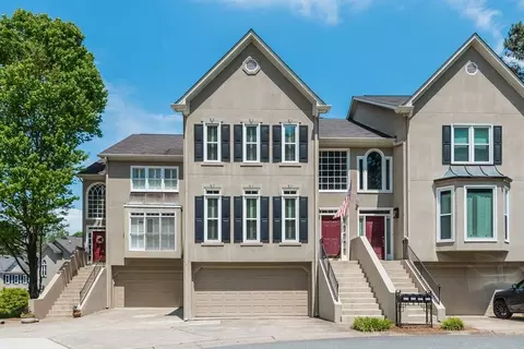 2522 Oakwood Way SE, Smyrna, GA 30080
