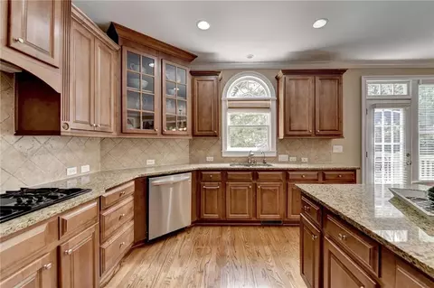Kitchen - 1675 Briergate Dr, Duluth, GA 30097 photo 3 of 4