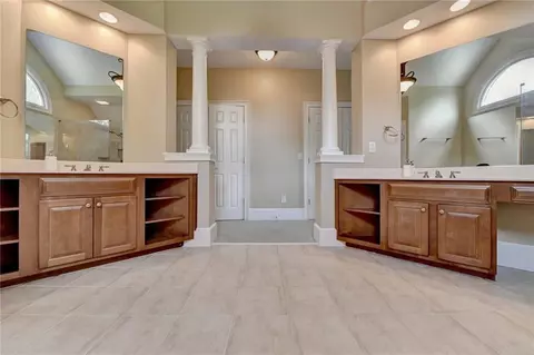 Bath - 1675 Briergate Dr, Duluth, GA 30097 photo 5 of 6
