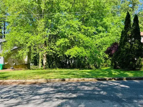 2035 Scotland Way, Stone Mountain, GA 30088