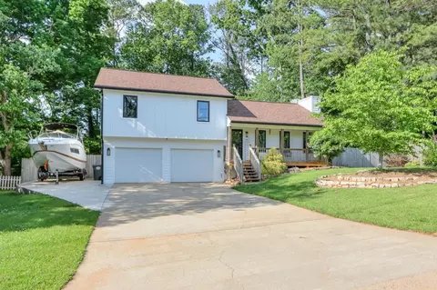 8090 Sumit Creek Dr NW, Kennesaw, GA 30152