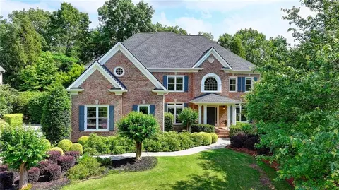 7025 Redcliff Ct, Suwanee, GA 30024