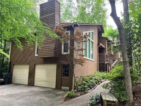 1365 Taramore Dr, Suwanee, GA 30024