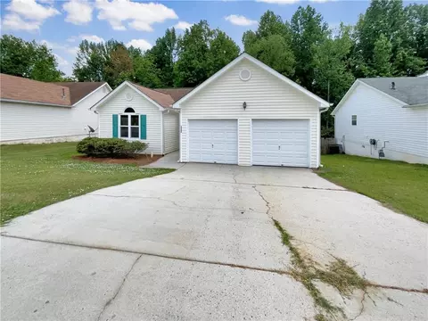 1747 Portwest Way, Hampton, GA 30228
