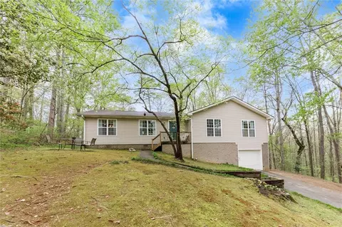 5305 Valleyview Dr, Acworth, GA 30102