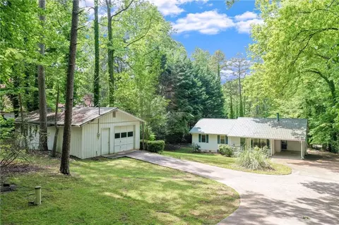 5467 Carolean St, Gainesville, GA 30506 photo 3