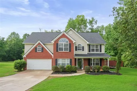 325 Crestridge Ln, Ellenwood, GA 30294