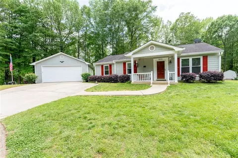 1313 Hickory Ct, Auburn, GA 30011