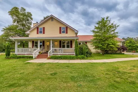 2755 Green Rd, Loganville, GA 30052