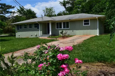 3760 Brookcrest Cir, Decatur, GA 30032