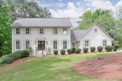 4460 Karls Gate Dr, Marietta, GA 30068