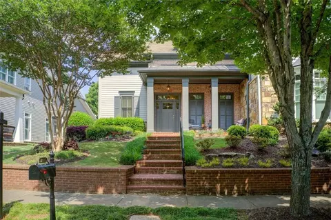 12501 Danesfeld Dr, Alpharetta, GA 30004
