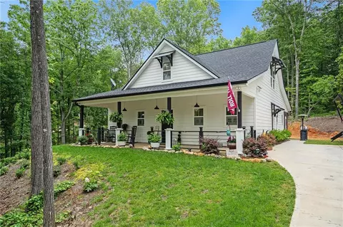 92 Autumn Path, Rockmart, GA 30153