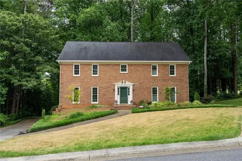 5275 Bowers Brook Dr SW, Lilburn, GA 30047