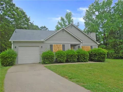 150 Peridot Pl, Atlanta, GA 30349