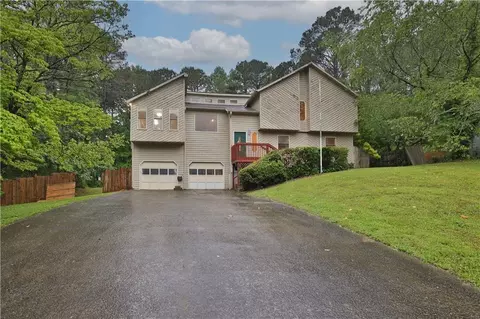 3002 Cedar Mill Dr, Acworth, GA 30102